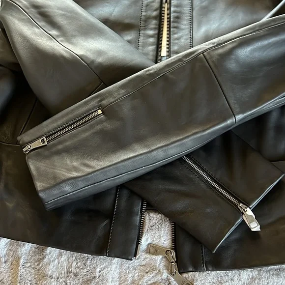 Ted Baker Claraya Fitted Paneled Leather Jacket - Picture 5 of 6